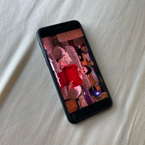 iPhone 11 pro (green) - Picture 7 of 8